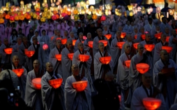 Lung linh lễ hội đèn lồng mừng Phật đản tại trung tâm Seoul - Hàn Quốc
